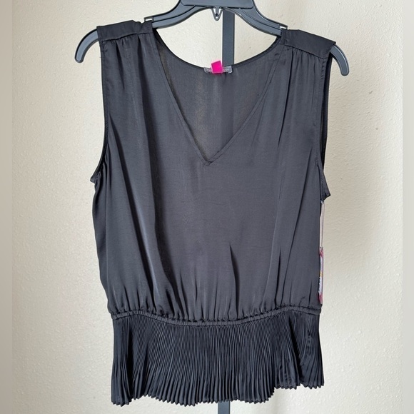 VINCE CAMAUTO Sleeveless RUMPLE PEPLUM Rich Black in size Medium - Picture 4 of 7